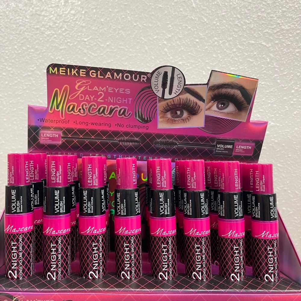 Glamour 2-Night Mascara in Hot Pink